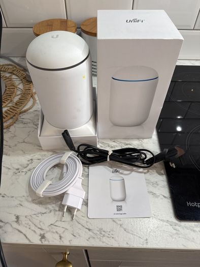Unifi Dream Machine Router