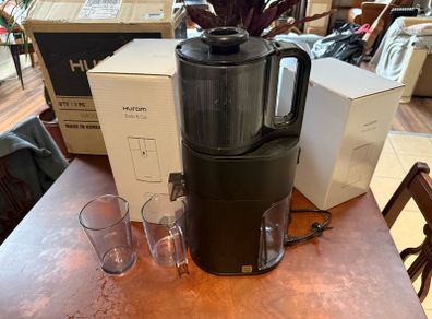 Hurom H409 Juicer