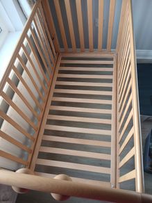 Childs Cot& High Chair