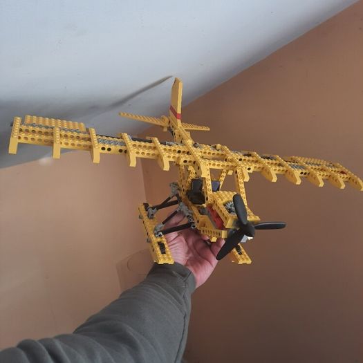 Lego Technic 8855 Prop Plane