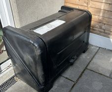Garden storage box