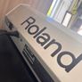 SELLING ASAP Multi intstrument synth/gran piano keyboard  + desktop Roland speaker Image 4