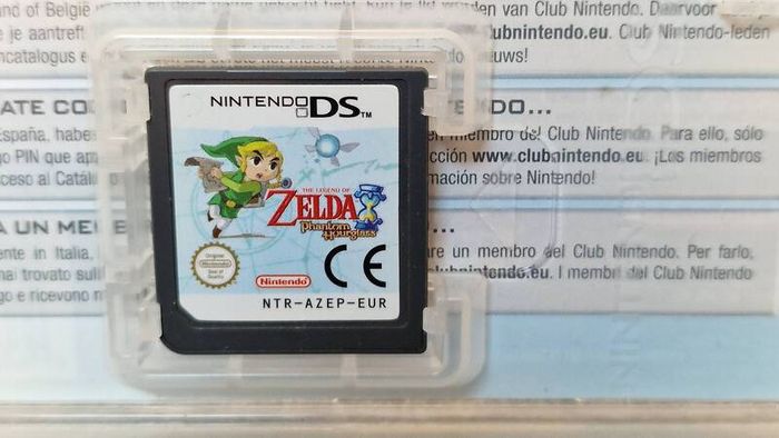 The Legend of Zelda Phantom Hourglass Complete in Box DS Game