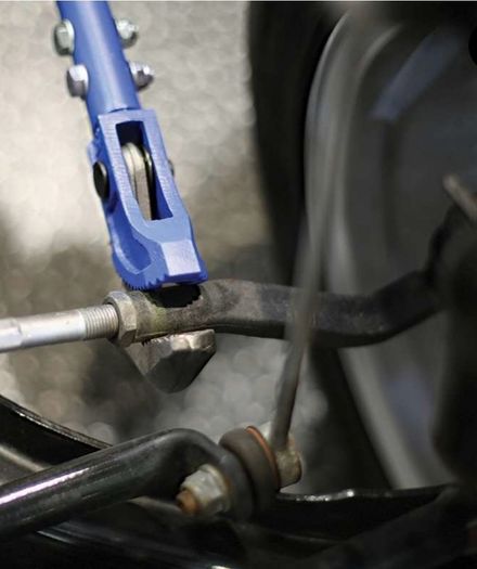Laser Track Rod Adjusting