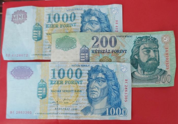 HUNGARY Banknotes  in Very Fine Condition