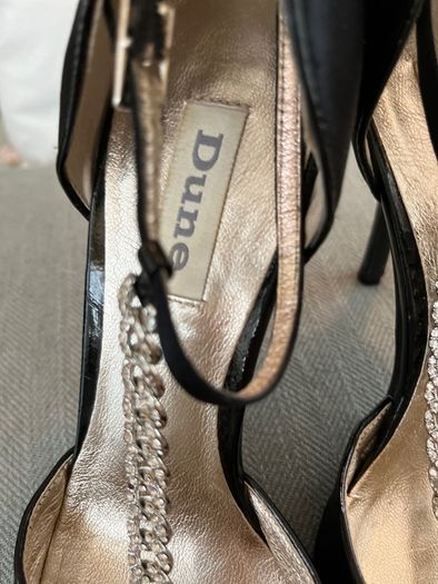 High shoes