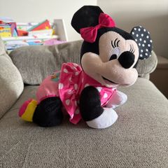 Crawl with me Minnie