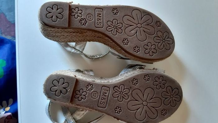 girls silver sandals