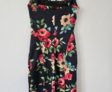 Karen Milan dress adjustable straps.