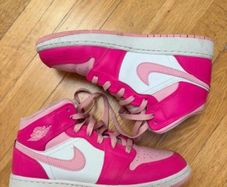Air Jordan 1 Mid 'Fierce Pink' Size UK 5.5