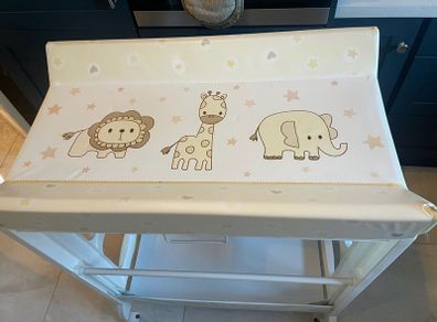 Babylo Changing Table and Bath