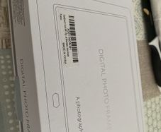 digital photo frame