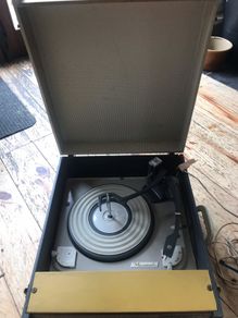 Vintage  Monarch Record Player