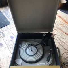 Vintage  Monarch Record Player