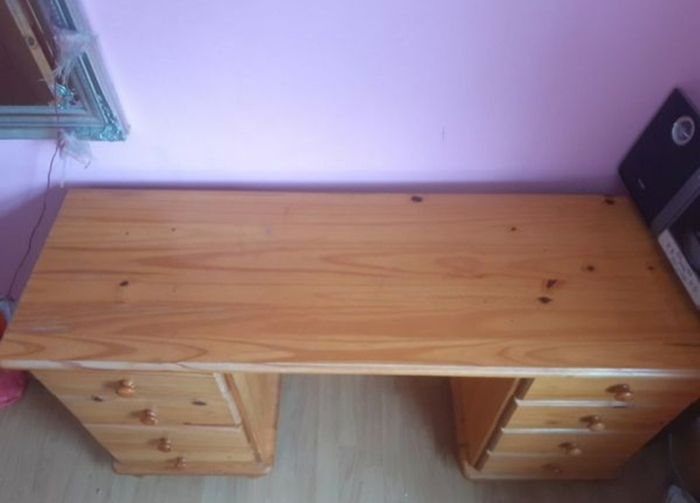 Chest of drawers study desk