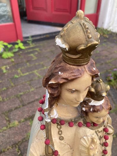 Large statue Virgin of Luxembourg free postage