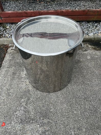 Stainless Steel 100 litre Pot with Lid and lid band