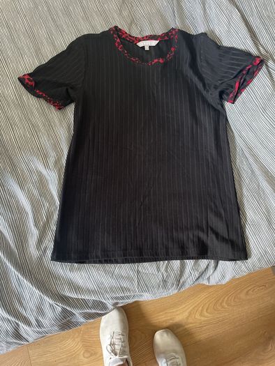 dressy tshirt red herring size 10