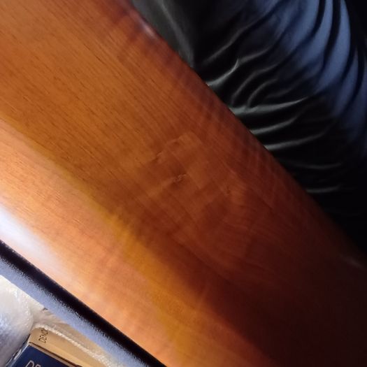 Hi End Audiophile Quality  Sonus Faber Grand Piano Domus Speakers - Gorgeous Hand Made in Italy  Stunning Real leather and piano Teak
