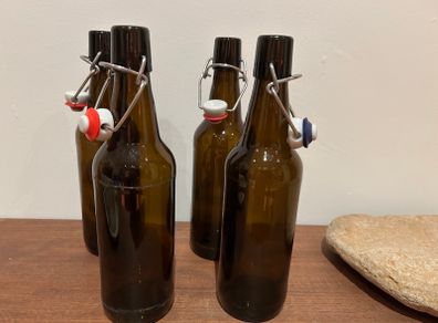 4 x Bottles with Clip Top