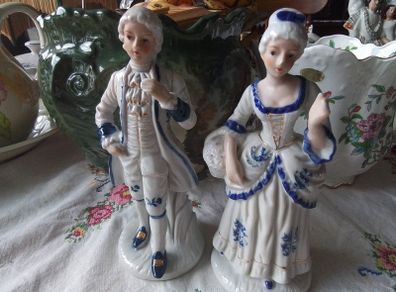 A Pair of Blue/White18th Century  Couple
