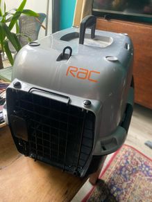 RAC cat cage