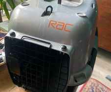 RAC cat cage