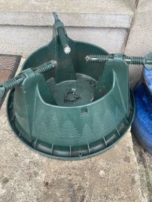 Christmas tree stand