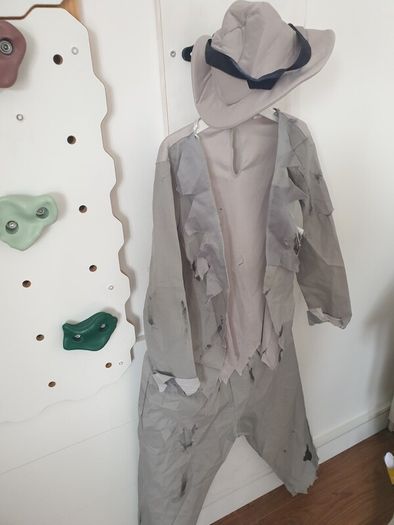 scarecrow costume 10-12 yo