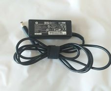 Genuine HP 45w AC Laptop Adapter 744481-002 744893-001