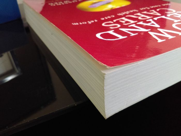 How Ireland Cares: The Case For Health Care Reform ! RRP 31 EURO !