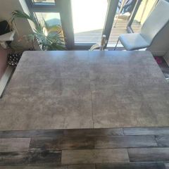 kitchen table (extendable)