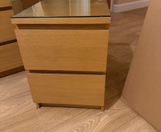 2x Ikea Malm Oak bedside lockers with glass tops