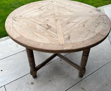 Mexican Pine Round Table