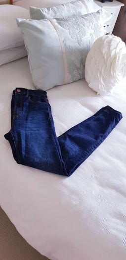 Super High Waist Dark Denim Jeans - Size 6