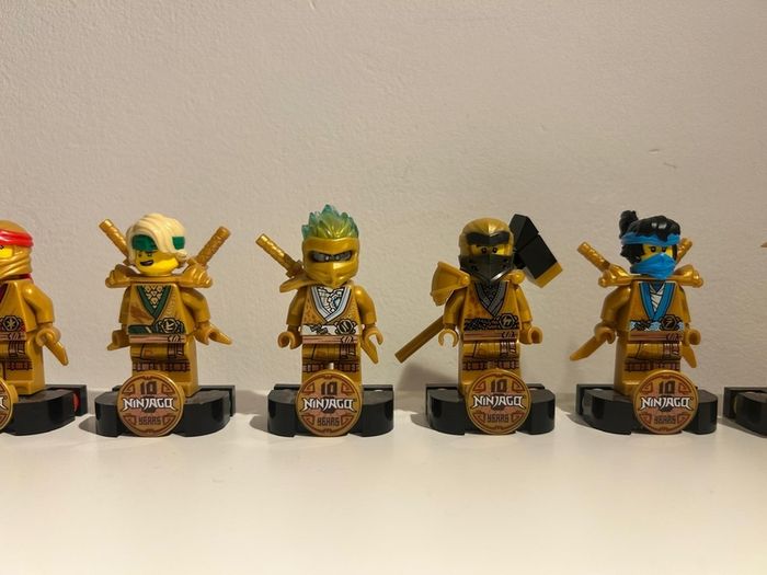 LEGO Ninjago Golden 10 year anniversary mini figures (RARE)