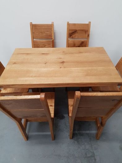 table and 6 chairs