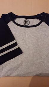 RED Men's Raglan Black & Grey T-Shirt in Size XXL (Brand New)