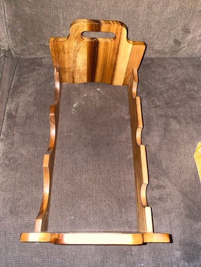 Whiskey gin vine holder acacia wood