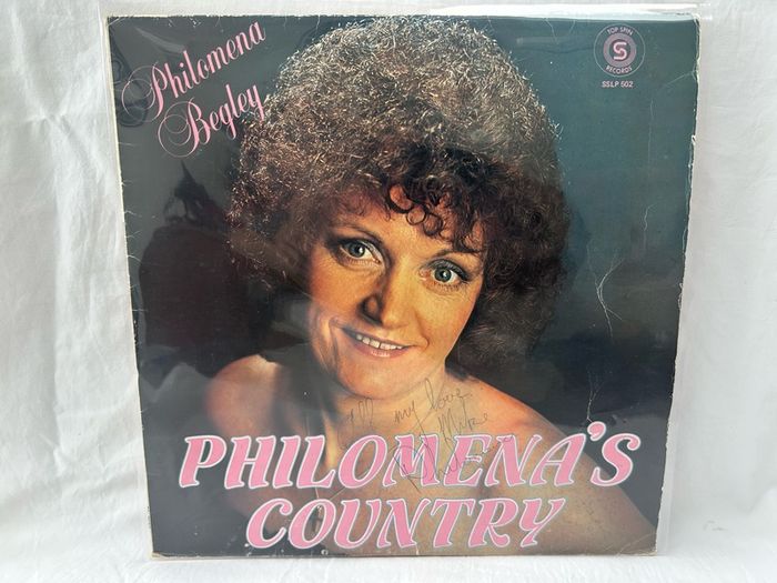 SIGNED Philomena Begley Philomenas Country LP 1980 Top Spin SSLP 502 Country