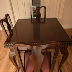 Expandable mahogany dining room table + 3 chairs