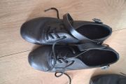 Size 4 treble shoes