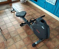 Rowing Machine - Folding/Compact