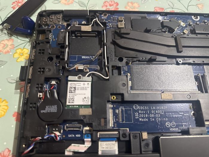 Dell Precision 3541 for spares