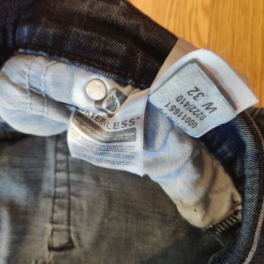 Levi 511 Jeans (W32 L34)