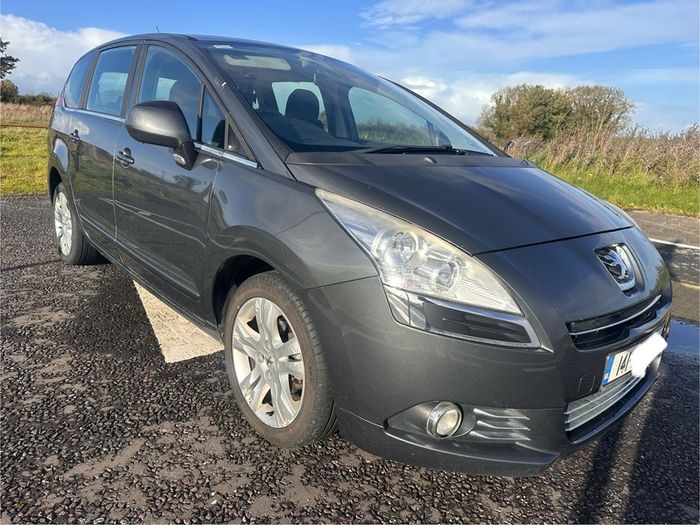 Peugeot 5008 2014 7 Seater