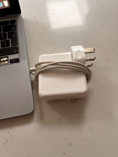 M2 MacBook Pro 13 Inch