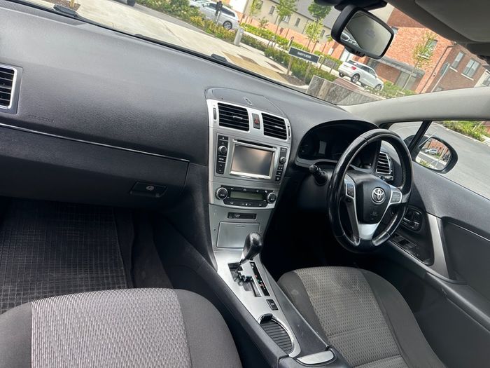 2013 Toyota Avensis