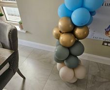 Half balloon arch