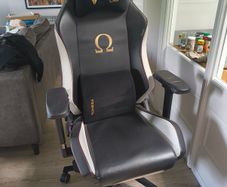 Secret lab omega gaming chair